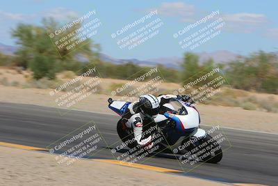 media/Oct-01-2023-SoCal Trackdays (Sun) [[4c570cc352]]/Turn 7 Inside (11am)/